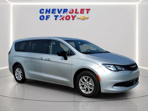 Used 2024 Chrysler Voyager LX FWD image 1