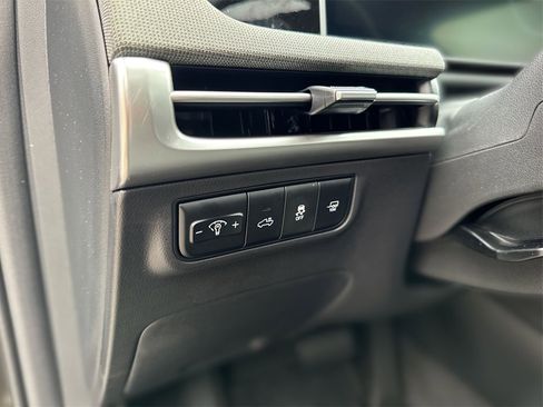 Certified 2025 Hyundai Santa Cruz Limited image 19