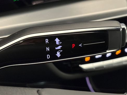 New 2026 Cadillac Lyriq V image 30