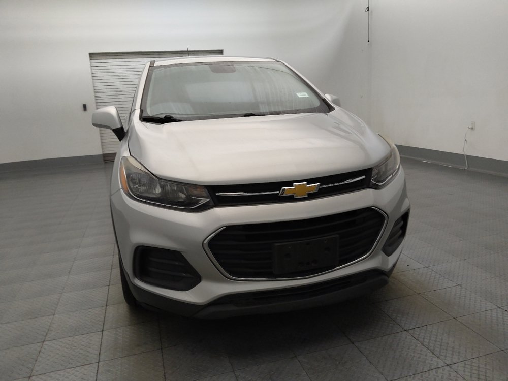 Used 2018 Chevrolet Trax LS w/ LPO, Cargo Package FWD image 14