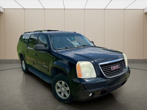 Used 2011 GMC Yukon XL SLT RWD image 6