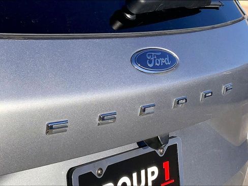 Used 2024 Ford Escape ST-Line image 32