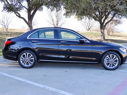 Used 2018 Mercedes-Benz C 300 4MATIC Sedan image 8