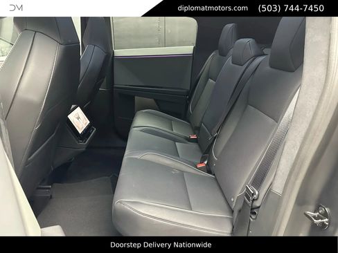 Used 2025 Tesla Cybertruck AWD Crew Cab image 25