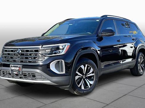 Certified 2025 Volkswagen Atlas SE image 1