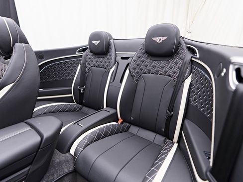 Used 2024 Bentley Continental GT Speed image 53