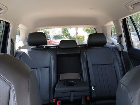 Used 2024 Volkswagen Tiguan SE AWD/4WD image 24