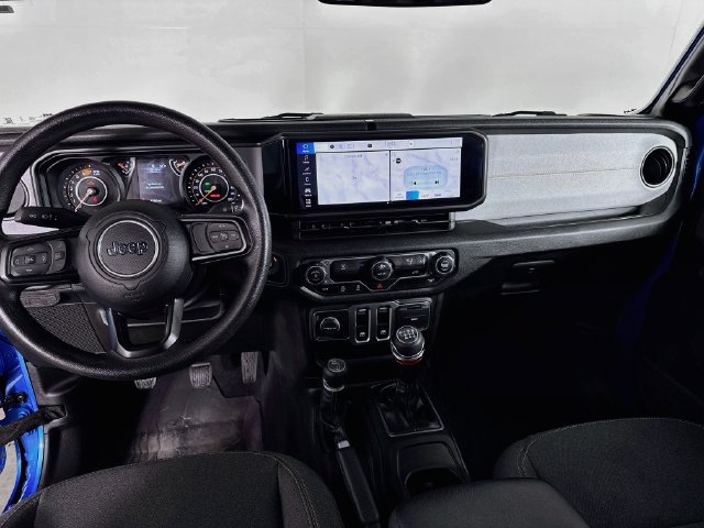 Used 2025 Jeep Wrangler Sport AWD/4WD image 27