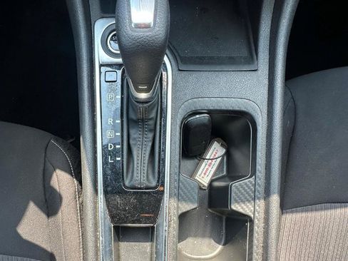 Used 2024 Nissan Sentra SV FWD image 15