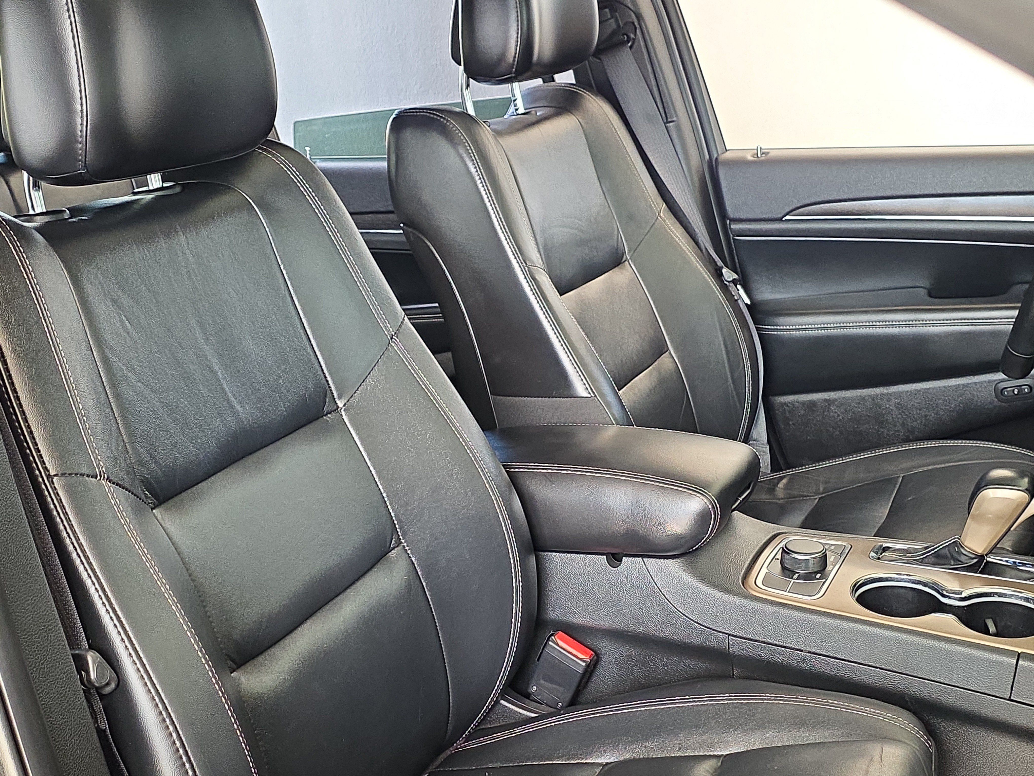 Used 2017 Jeep Grand Cherokee Limited AWD/4WD image 31