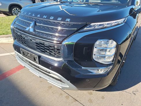 Used 2022 Mitsubishi Outlander SE image 10