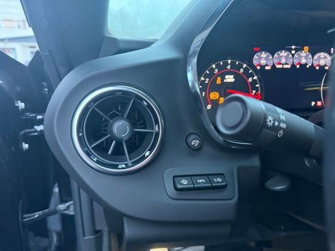 Used 2021 Chevrolet Camaro LT w/ Redline Edition image 12