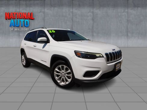Used 2020 Jeep Cherokee Latitude FWD image 1