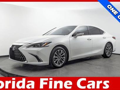 Used 2023 Lexus ES 350 w/ Accessory Package (Z2)