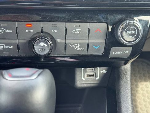 Certified 2025 Jeep Compass Trailhawk AWD/4WD image 35