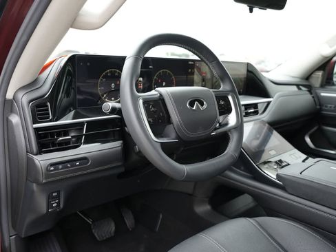 Certified 2025 INFINITI QX80 Sensory AWD/4WD image 16
