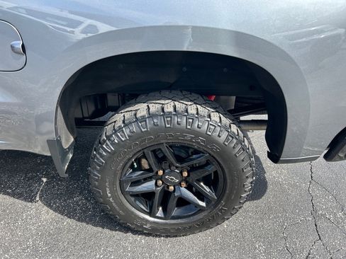 Used 2021 Chevrolet Silverado 1500 LT Trail Boss w/ Convenience Package II image 32