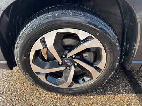 Used 2022 Subaru Forester Touring image 6