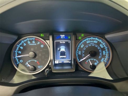 Used 2023 Toyota Tacoma TRD Off-Road w/ Technology Package image 11