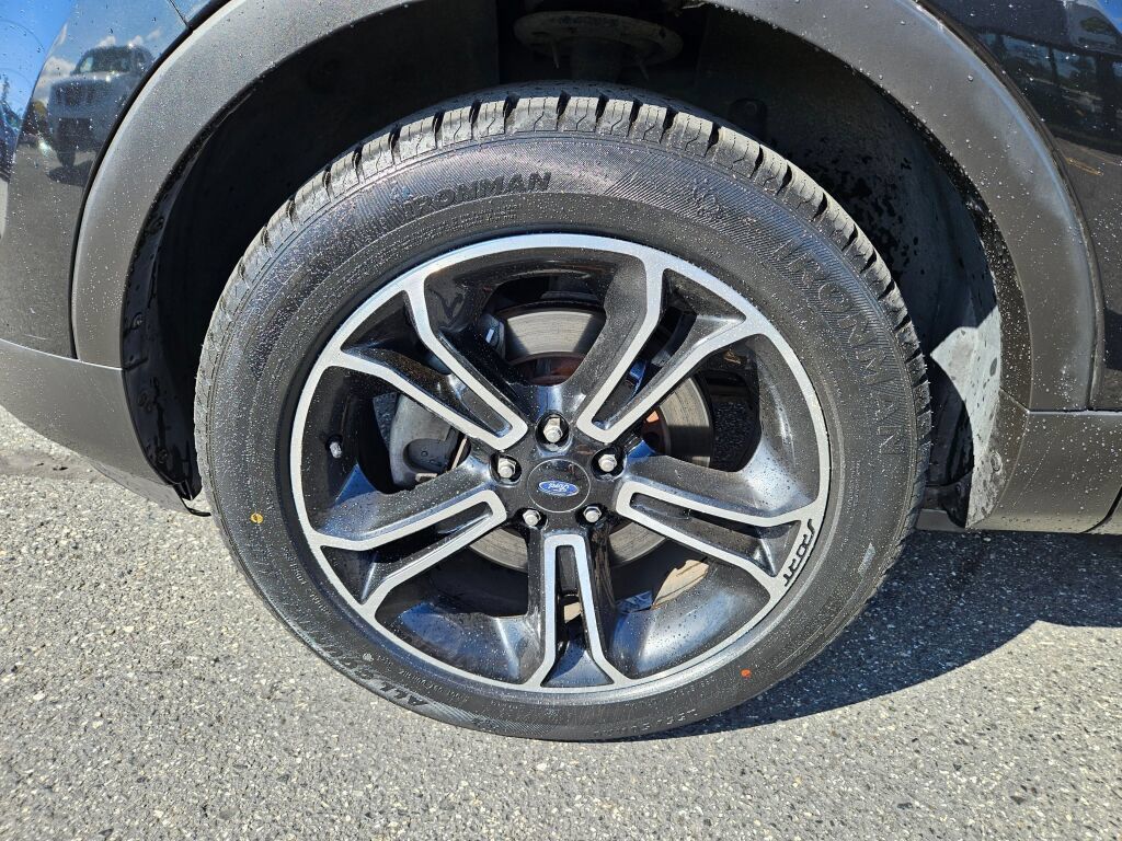 Used 2015 Ford Explorer Sport w/ Equipment Group 401A AWD/4WD image 8