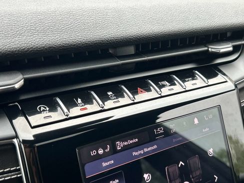 Certified 2023 Jeep Grand Cherokee L Laredo AWD/4WD image 32