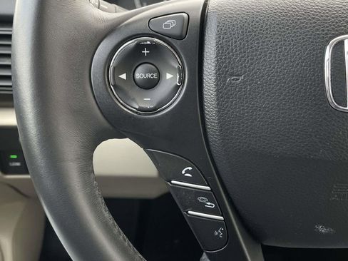 Used 2015 Honda Accord EX-L image 11