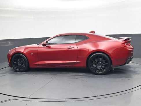 Used 2017 Chevrolet Camaro SS image 6