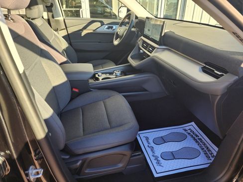 New 2026 Ford Explorer Active image 15