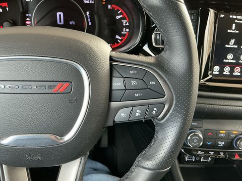 Used 2023 Dodge Durango SXT Launch Edition image 13