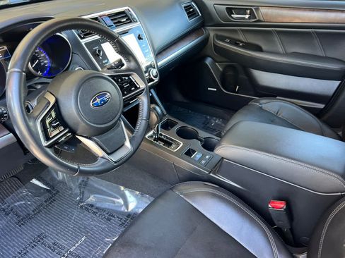 Used 2018 Subaru Outback 2.5i Limited image 11