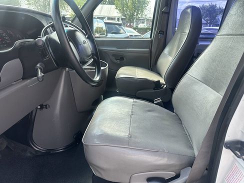 Used 1999 Ford E-350 and Econoline 350 XL RWD image 11