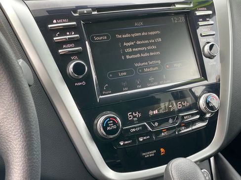 Used 2020 Nissan Murano S w/ Technology Package image 16