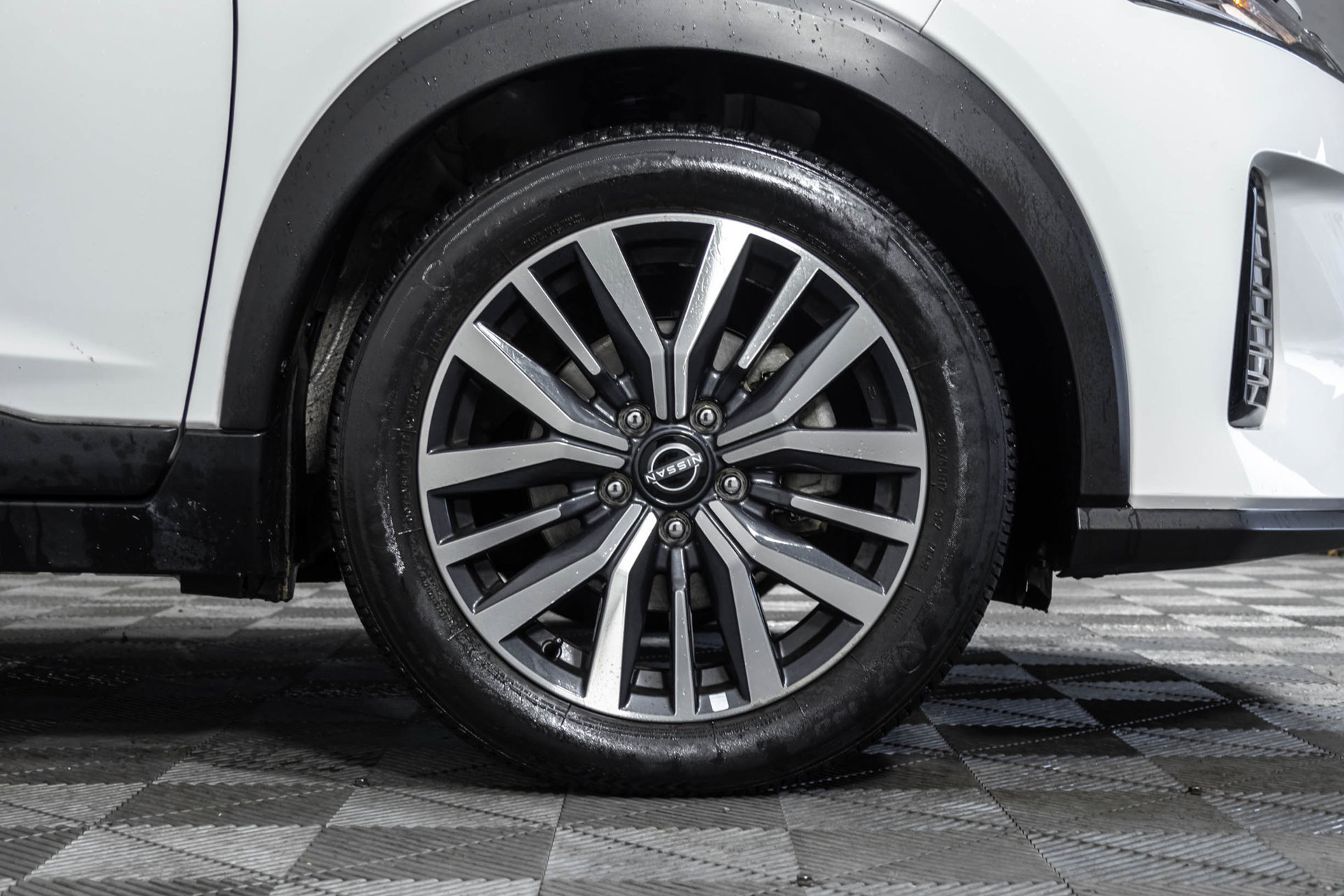 Used 2022 Nissan Kicks SV FWD image 41