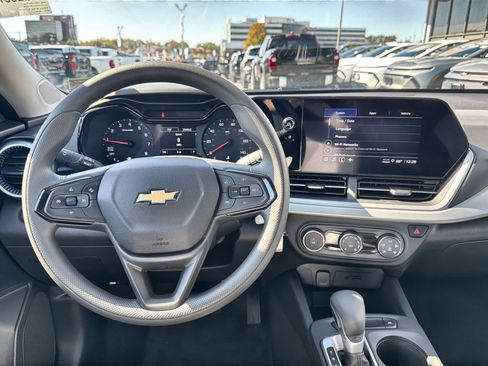 New 2026 Chevrolet Trax LS image 16