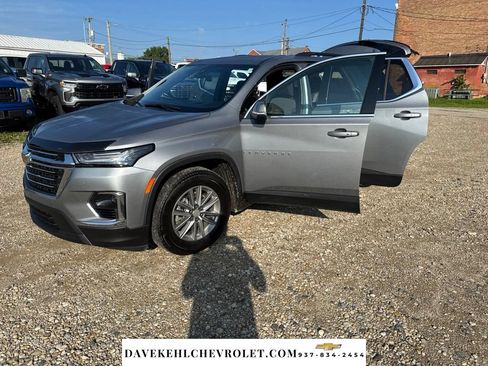 Used 2023 Chevrolet Traverse LT AWD/4WD image 25
