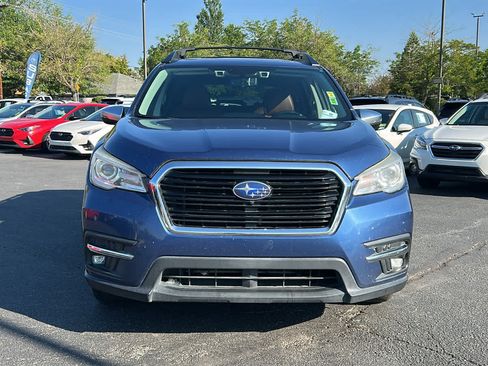 Used 2019 Subaru Ascent Touring w/ Popular Package #3 AWD/4WD image 2