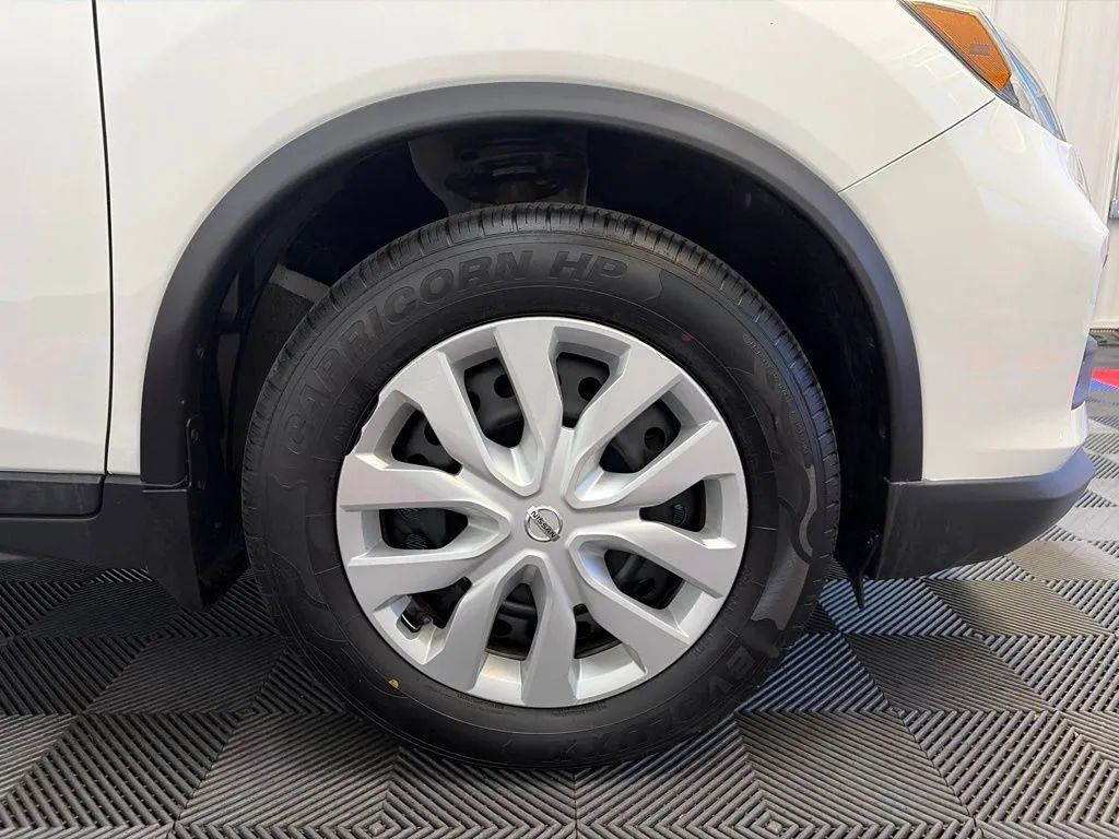 Used 2019 Nissan Rogue S FWD image 24