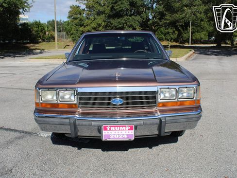 Used 1989 Ford LTD Crown Victoria image 29