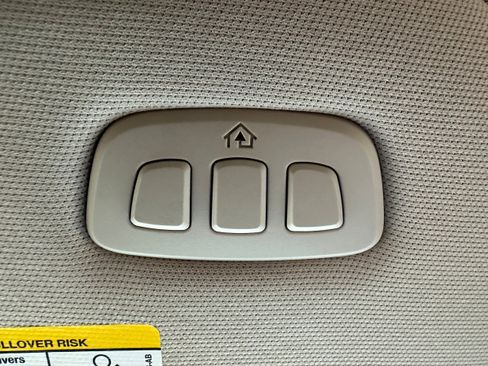 Used 2024 Ford Expedition XLT AWD/4WD image 31