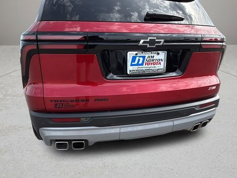 Used 2025 Chevrolet Traverse Z71 w/ Enhanced Driving Package AWD/4WD image 28