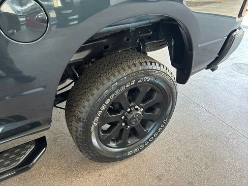 Certified 2025 RAM 2500 Big Horn AWD/4WD image 16