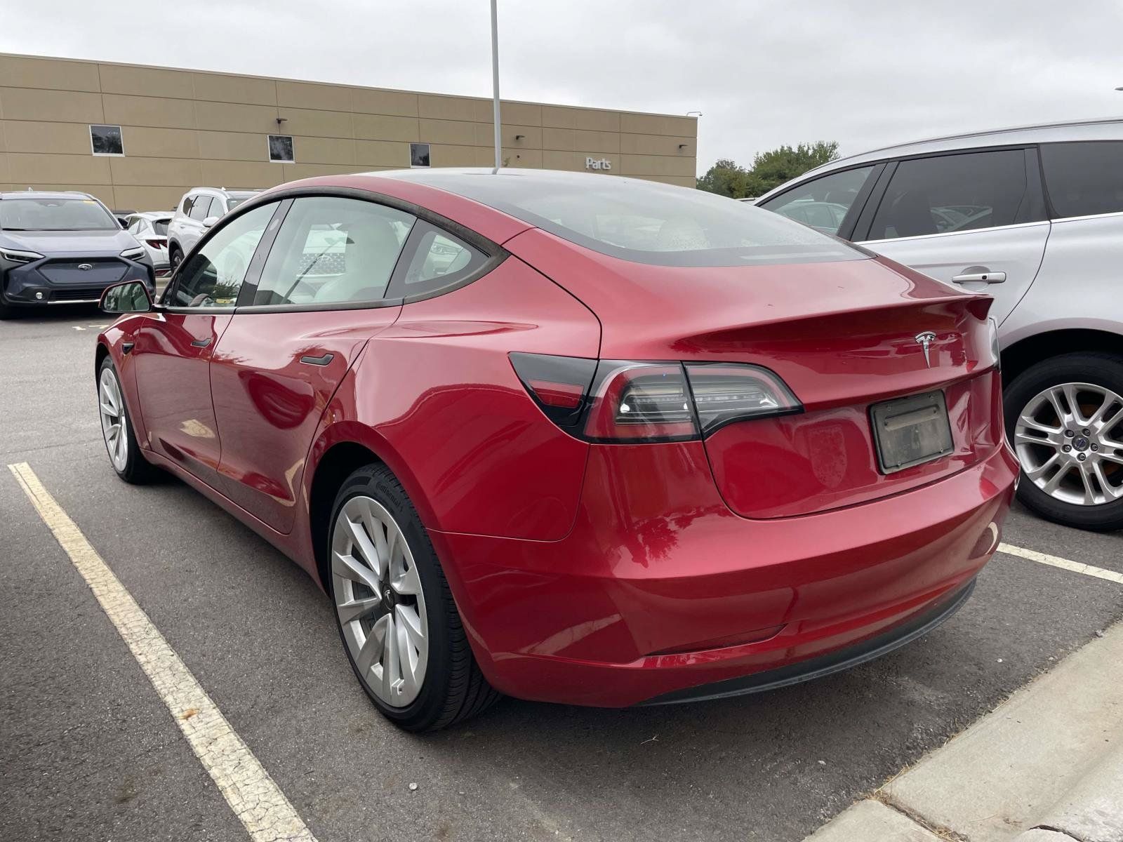 Used 2023 Tesla Model 3 Standard Range RWD image 3