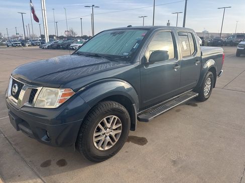Used 2017 Nissan Frontier SV w/ SV Value Truck Package image 1