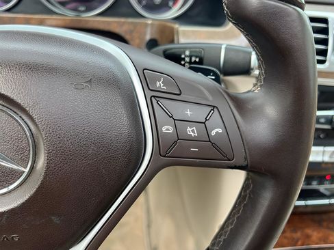 Used 2014 Mercedes-Benz E 350 Sedan image 42