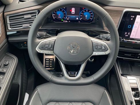 New 2026 Volkswagen Atlas SEL Premium R-Line image 5