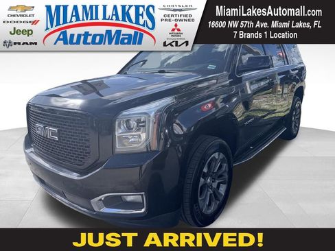 Used 2017 GMC Yukon SLT w/ Open Road Package image 1