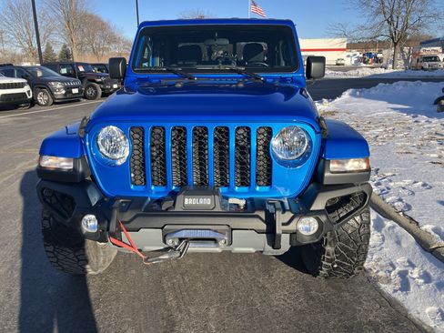 Used 2020 Jeep Gladiator Sport w/ Quick Order Package 24S image 16