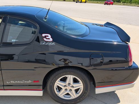 Used 2002 Chevrolet Monte Carlo SS w/ Pace Car Replica Pkg FWD image 29