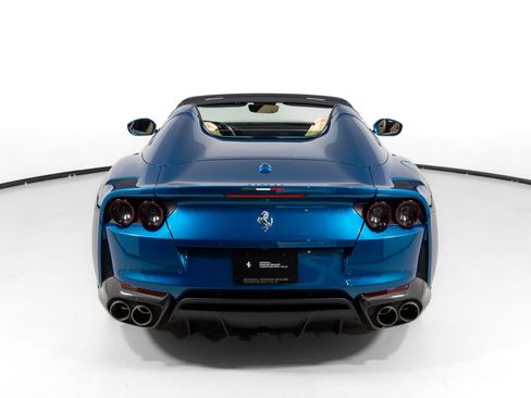 Used 2021 Ferrari 812 GTS RWD image 7