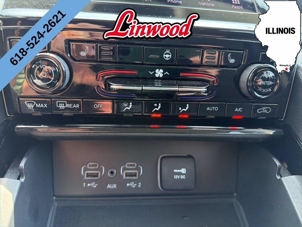 Used 2023 Jeep Grand Cherokee Laredo w/ Luxury Tech Group I AWD/4WD image 23
